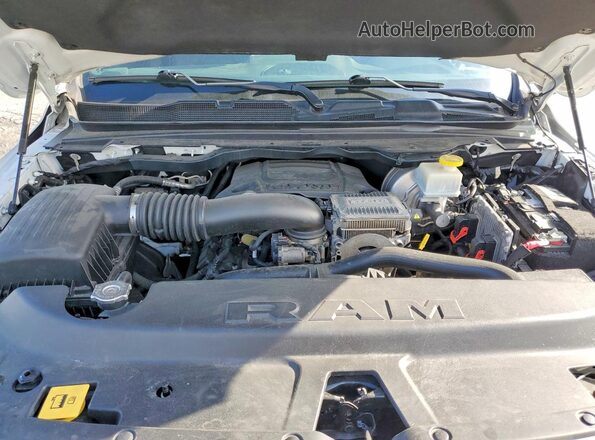 1C6SRFFT5MN514672 2021 RAM 1500 White Rear interior view