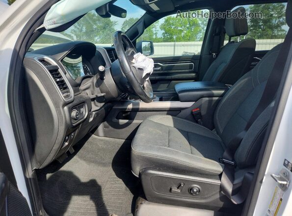 1C6SRFFT6MN720535 2021 RAM 1500 White Vista interior delantera