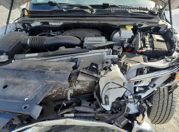 1C6SRFFT6MN720535 2021 RAM 1500 White Vista interior trasera