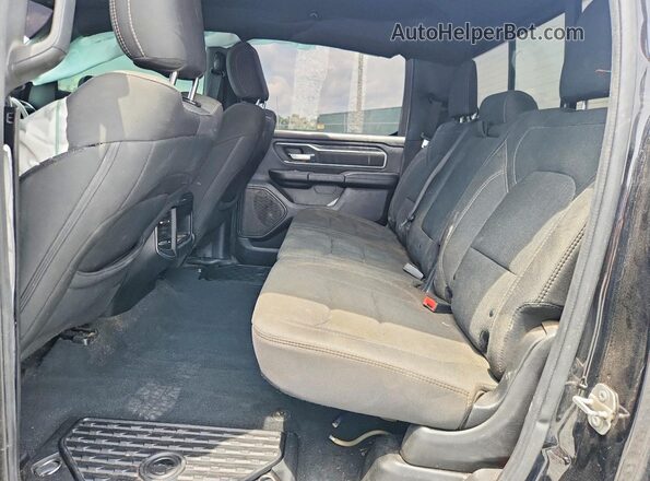 1C6SRFFT7KN736806 2019 RAM 1500 Black უკანა სავარძლების ხედი