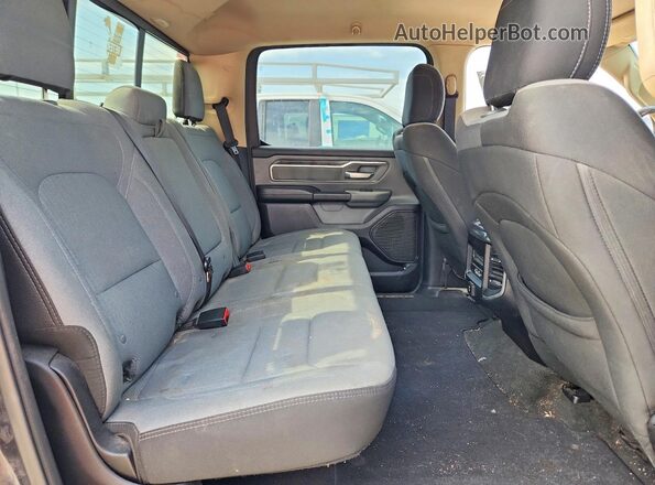 1C6SRFFT7KN849672 2019 RAM 1500 Charcoal უკანა სავარძლების ხედი
