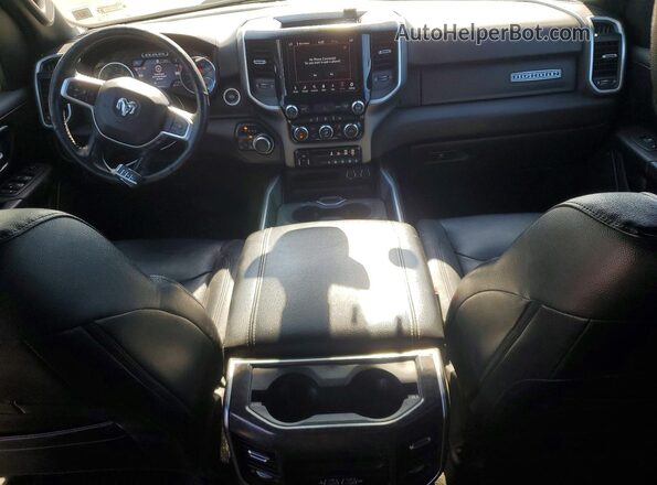 1C6SRFFT7LN154285 2020 RAM 1500 Black Widok deski rozdzielczej
