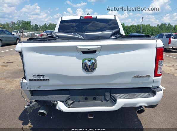 1C6SRFFT7MN702111 2021 RAM 1500 White 