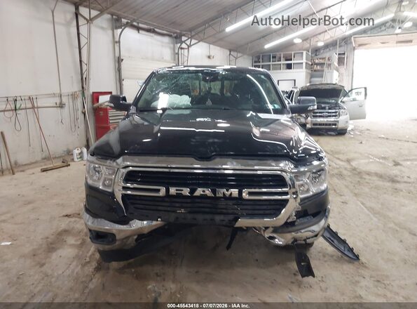 1C6SRFFT8KN698972 2019 RAM 1500 Черный Вид щитка приборов