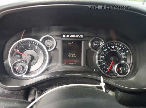 1C6SRFFT8LN110506 2020 RAM 1500 Burgundy Вид щитка приладів