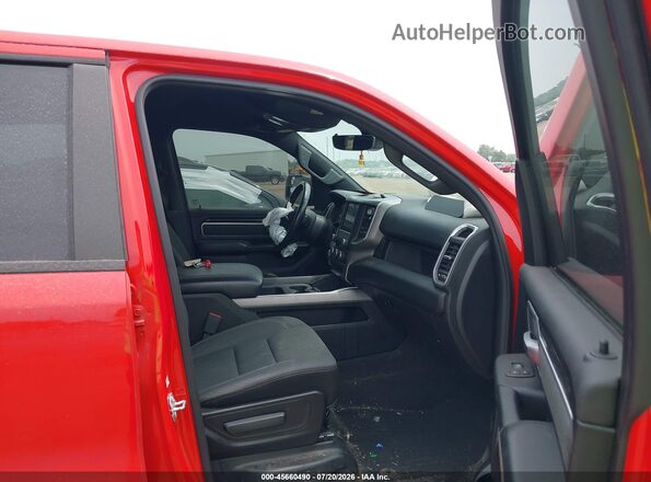 1C6SRFFT8MN622283 2021 RAM 1500 Red Widok wnętrza z przodu