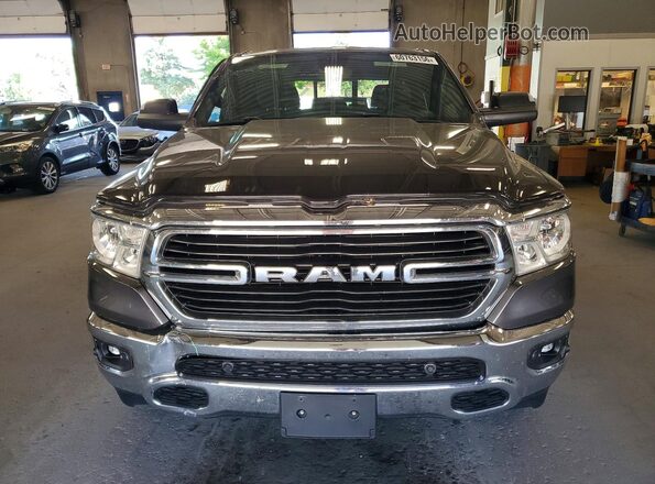 1C6SRFFT8MN772586 2021 RAM 1500 Gray Вид спереду