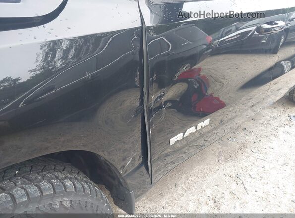 1C6SRFFTXKN707249 2019 RAM 1500 Черный 