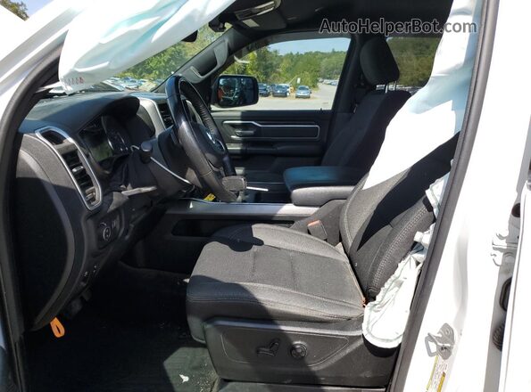 1C6SRFFTXLN216200 2020 RAM 1500 White Widok wnętrza z przodu
