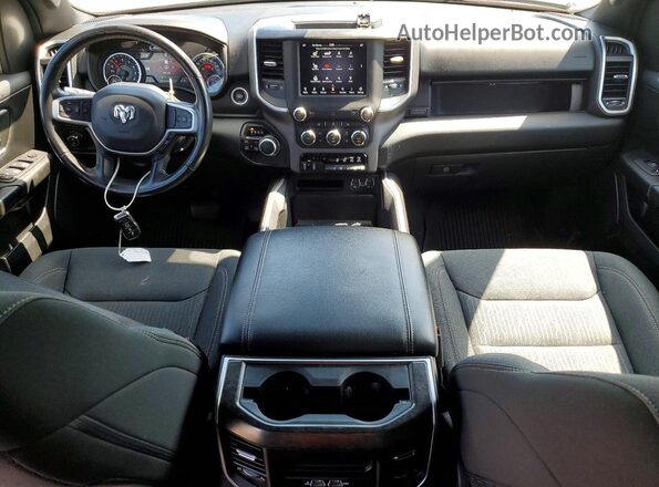 1C6SRFFTXLN407051 2020 RAM 1500 Red Dashboard view