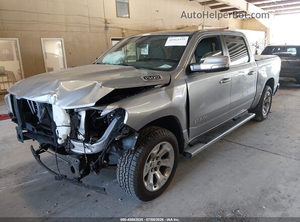 1C6SRFFTXMN525652 2021 RAM 1500 Серебряный Передняя левая четверть
