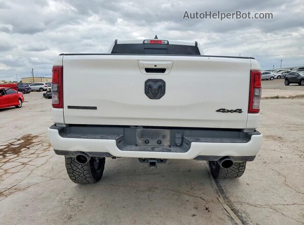 1C6SRFFTXMN586418 2021 RAM 1500 White Widok z tyłu