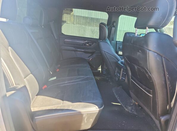1C6SRFHM2PN507155 2023 RAM 1500 White Vista de los asientos traseros