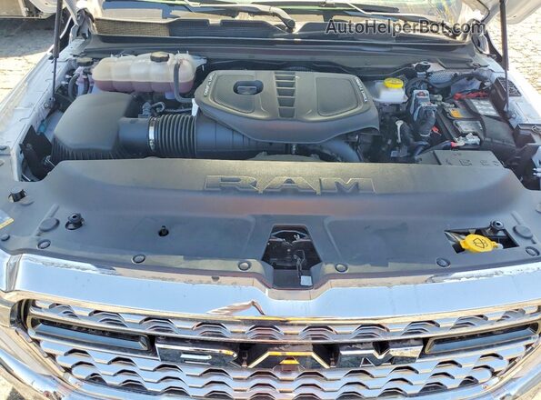 1C6SRFHP2SN582702 2025 RAM 1500 White Rear interior view