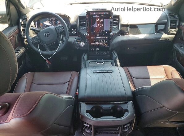 1C6SRFHP6TN277575 2026 RAM 1500 Черный Вид панели приборов