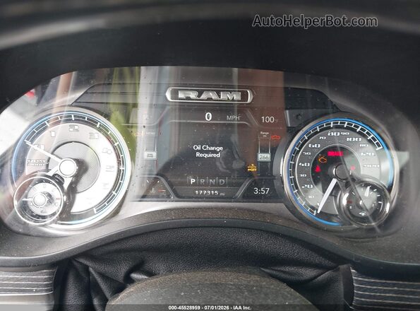 1C6SRFHT0LN144601 2020 RAM 1500 Черный Вид задних сидений