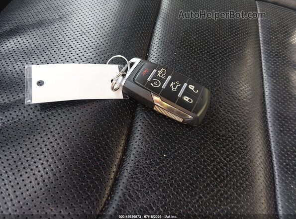 1C6SRFHT0LN148826 2020 RAM 1500 Черный Вид панели приборов
