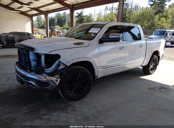 1C6SRFHT1KN578945 2019 RAM 1500 White წინა მარცხენა ხედი სამი მეოთხედიდან