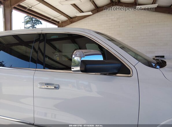 1C6SRFHT1KN578945 2019 RAM 1500 White სალონის 360-გრადუსიანი ხედი