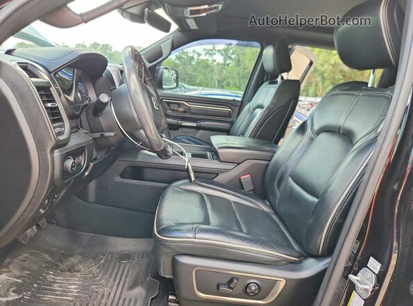 1C6SRFHT3KN549625 2019 RAM 1500 Black Vista interior delantera