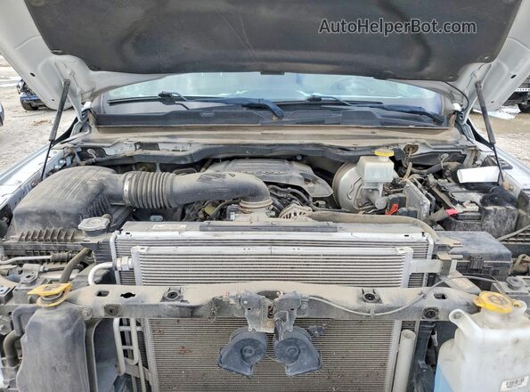 1C6SRFHT3LN258446 2020 RAM 1500 White Vista interior trasera