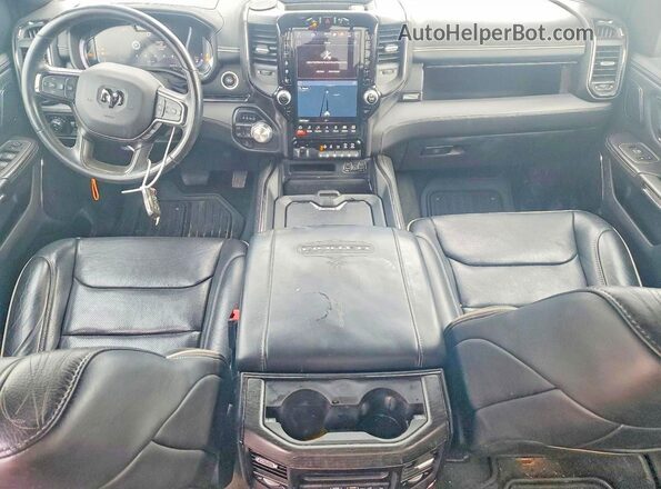 1C6SRFHT3PN542696 2023 RAM 1500 Черный Вид панели приборов