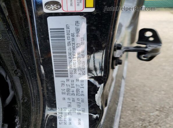1C6SRFHT4KN524720 2019 RAM 1500 Black Widok komory silnika