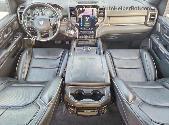 1C6SRFHT4MN619619 2021 RAM 1500 Gray Widok deski rozdzielczej