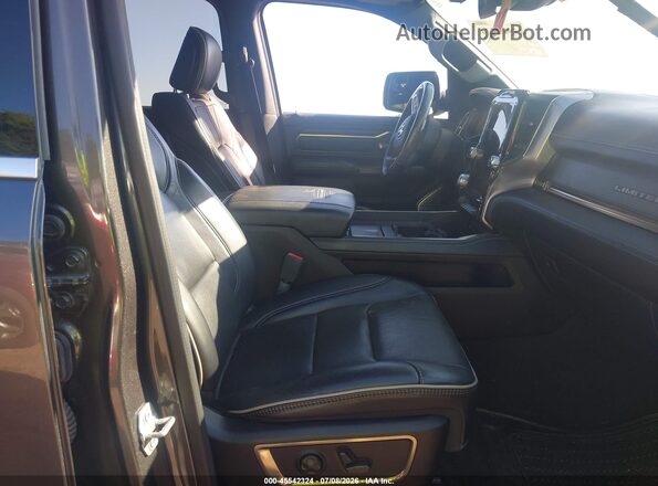1C6SRFHT5KN772734 2019 RAM 1500 Gray Widok wnętrza z przodu