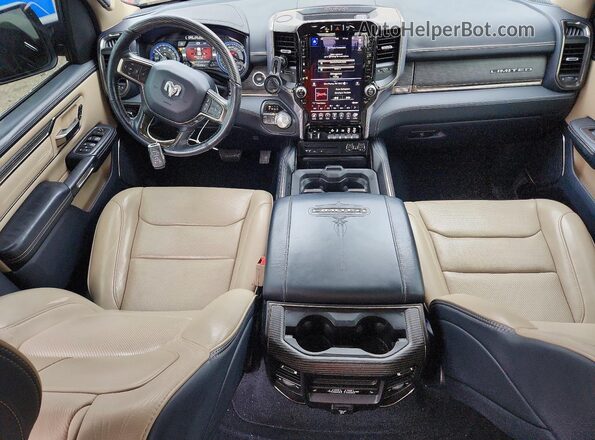 1C6SRFHT6KN516571 2019 RAM 1500 Бордовый Вид панели приборов