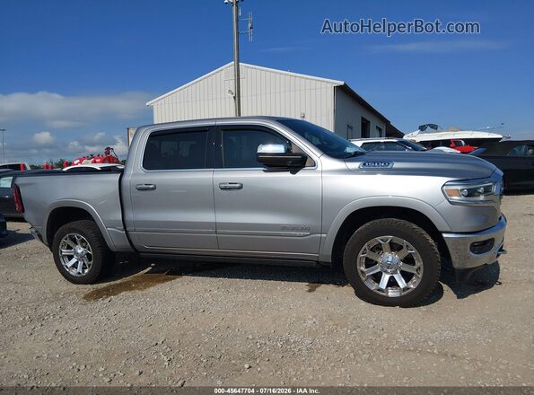1C6SRFHT7KN506647 2019 RAM 1500 Silver Rear interior view