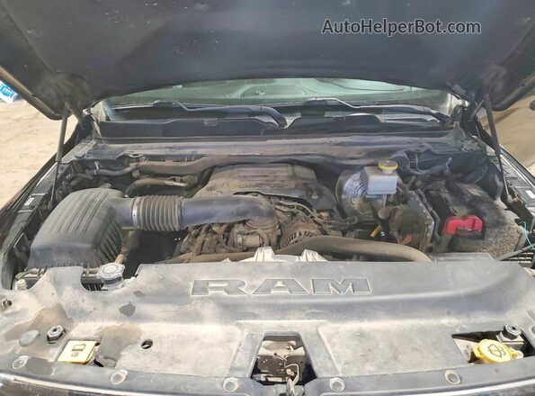1C6SRFHT7KN613357 2019 RAM 1500 Black Widok wnętrza z tyłu