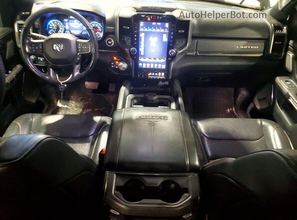 1C6SRFHT7KN613357 2019 RAM 1500 Black Widok deski rozdzielczej