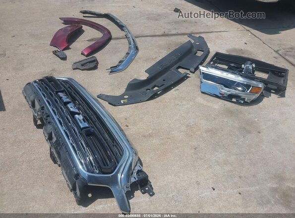 1C6SRFHT8KN788832 2019 RAM 1500 Brown Instrument cluster view