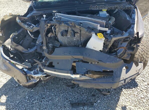 1C6SRFHT9NN117349 2022 RAM 1500 Charcoal Rear interior view