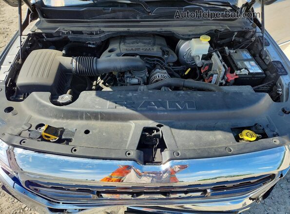 1C6SRFHTXKN679353 2019 RAM 1500 Silver Սալոնի հետևի տեսք