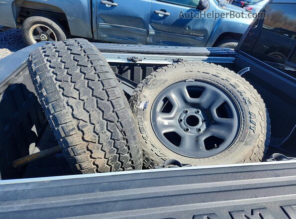 1C6SRFJM3NN371691 2022 RAM 1500 Gray Widok komory silnika