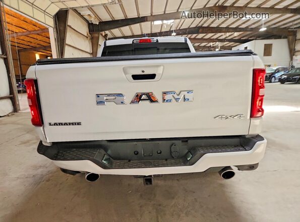 1C6SRFJP2TN293752 2026 RAM 1500 White Widok z tyłu