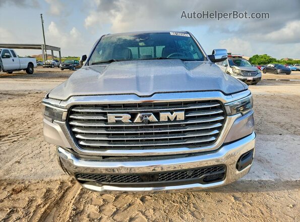 1C6SRFJP3TN255513 2026 RAM 1500 Silver Vista frontal