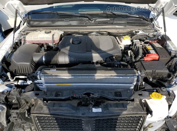 1C6SRFJP5SN726835 2025 RAM 1500 White Rear interior view