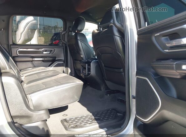1C6SRFJT1LN376909 2020 RAM 1500 Silver Vista de la etiqueta del VIN