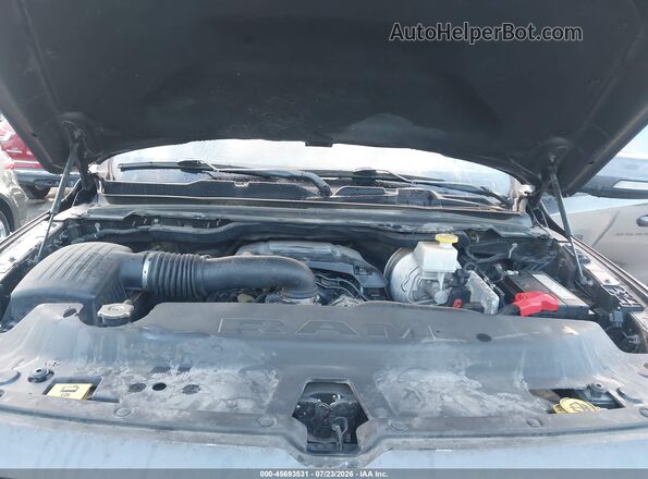 1C6SRFJT2LN188481 2020 RAM 1500 Gray Вид ззаду