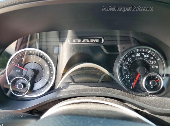 1C6SRFJT2MN581558 2021 RAM 1500 Черный Вид щитка приборов