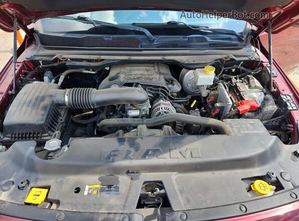 1C6SRFJT3LN299475 2020 RAM 1500 Burgundy Vista interior trasera