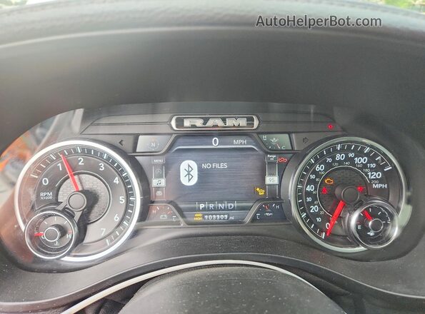 1C6SRFJT5MN521774 2021 RAM 1500 White Вид щитка приладів