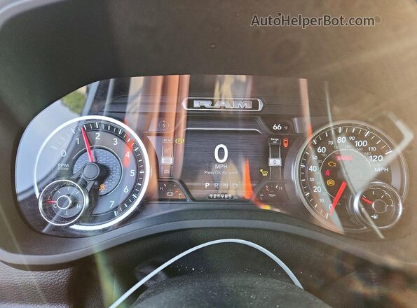 1C6SRFJT5MN669665 2021 RAM 1500 White Instrument cluster view
