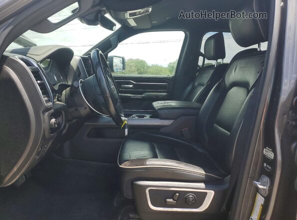 1C6SRFJT5MN733624 2021 RAM 1500 Black Widok wnętrza z przodu