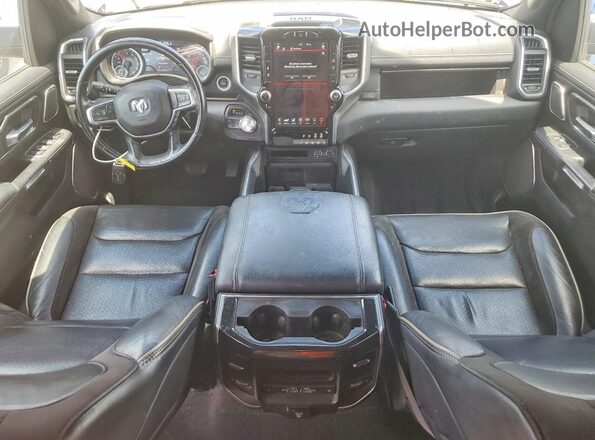 1C6SRFJT5MN733624 2021 RAM 1500 Black Widok deski rozdzielczej