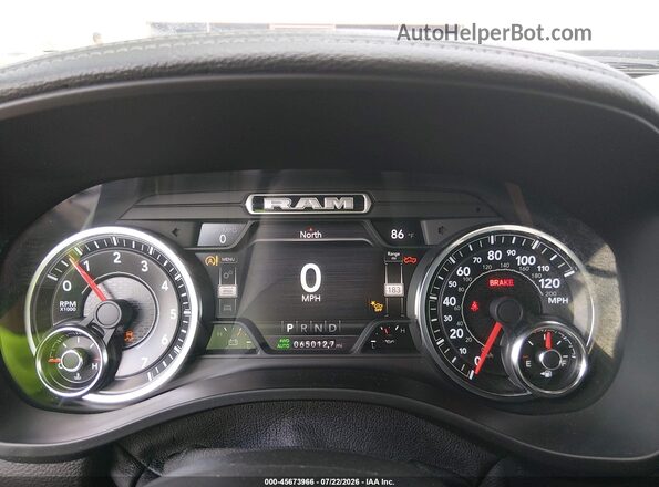 1C6SRFJT6MN678973 2021 RAM 1500 White Widok tylnych siedzeń