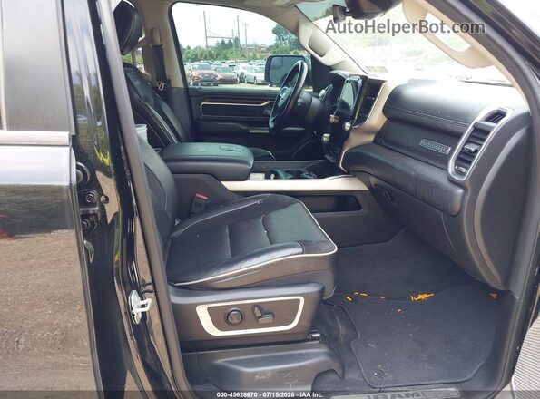 1C6SRFJT6NN140369 2022 RAM 1500 Black Widok wnętrza z przodu